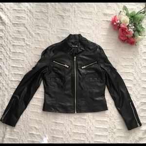 🖤🖤Sexy Leather Jacket🖤🖤